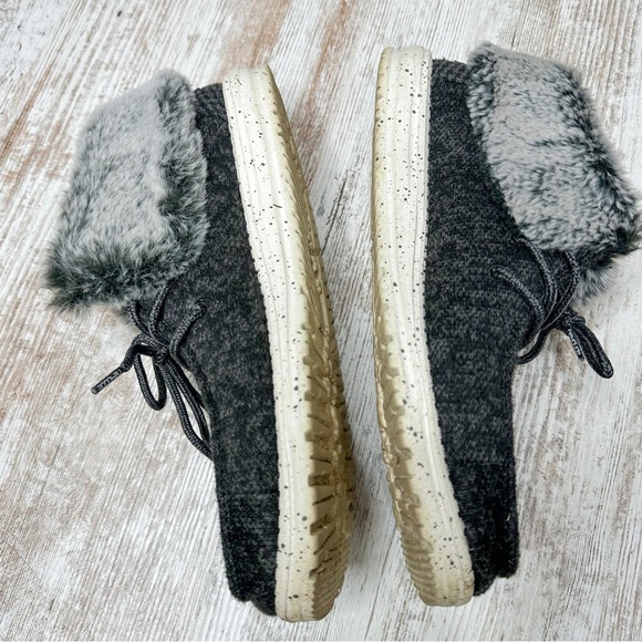 Hey Dudes Britt Dark Charcoal Slip On Bootie Size 9 - Picture 5 of 5